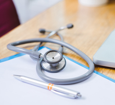 Người bị bệnh lý hôi nách